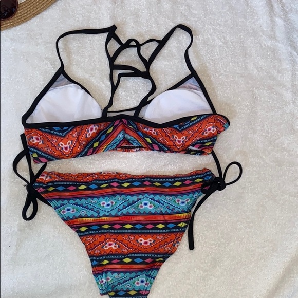 Floral Bikini - Picture 5 of 5